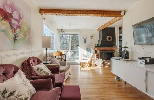 Sainte-Ann-des-Lacs House | Country living house 303101 CITQ