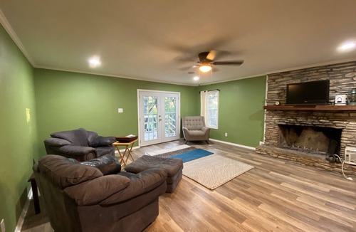Lower Basin Lake Travis House | Country Life in Austin, TX