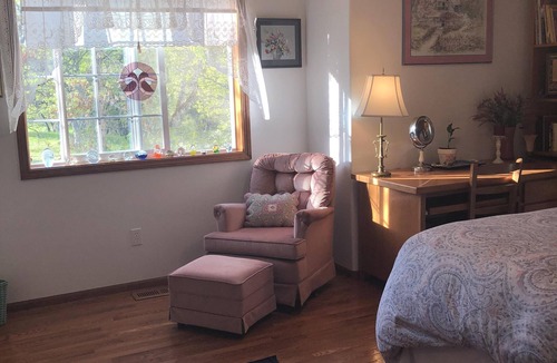 Eagle Point Bed & Breakfast | Country Living done right!