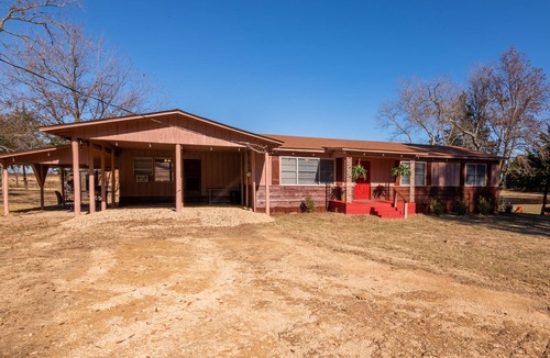 Pittsburg House | Country Living in Beautiful East Texas