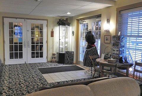 Witmer Hotel | Country Living Inn