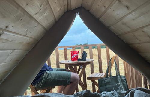 Macquigny Other | Country lodge