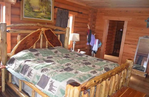 Beulah Cabin | Country Log Home Paradise Ranch
