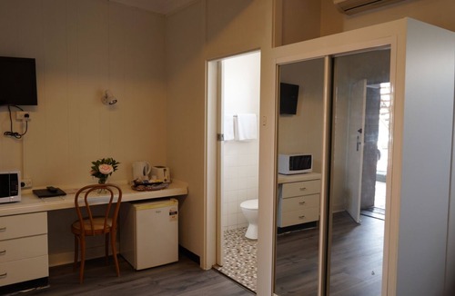 Singleton Hotel | Country Motor Inn Singleton