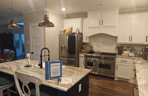 Wellborn House | Country peace and quiet just minutes from campus and Kyle Field,