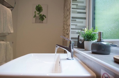 Kidderminster Hotel | Country pub with rooms