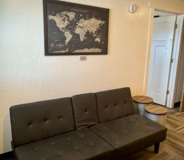 Green River Apartment | Country Railroad