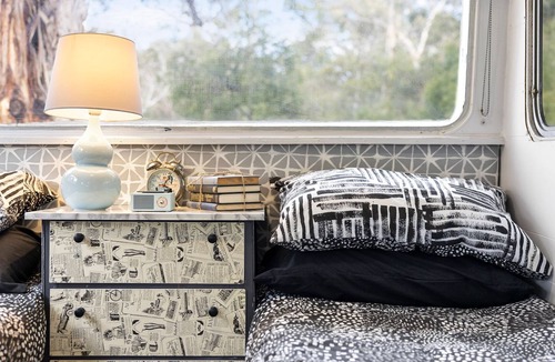 Smythesdale House | Country Retro Caravan Cottage