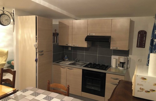 Notre-Dame-de-Cenilly Apartment | Country studio