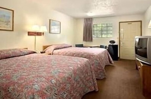 Tyler Hotel | Country Side Inn