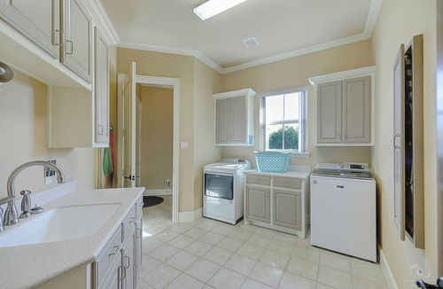 Gober House | Country Side Spacious ranch home