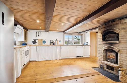 Bøvlingbjerg House | Country stay in cosy farmhouse with horses