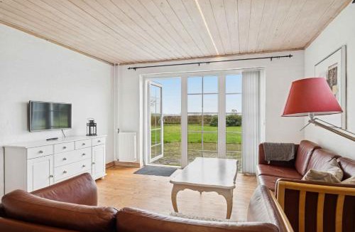 Bøvlingbjerg House | Country Stay In Cosy Farmhouse With Horses