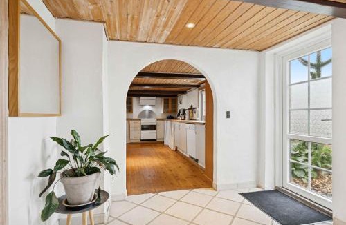 Bøvlingbjerg House | Country Stay In Cosy Farmhouse With Horses