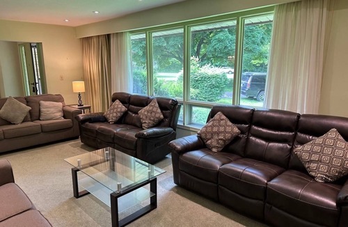 Winona House | Country style house