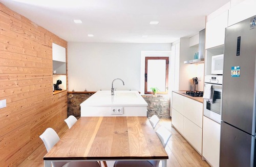 Avinyo House | Country-Style House in the Heart of Catalonia