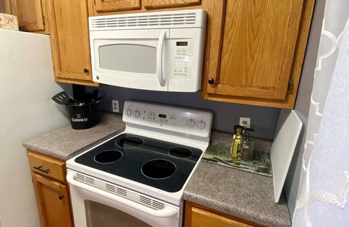 Bonnots Mill House | Country Townhouse near Osage River: Go boating, UTV gravel roading, fishing!