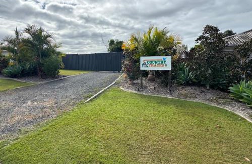 Willowbank Villa | Country Tracks