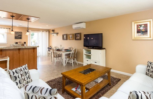 Carlton Cottage | Country View Cottage #1