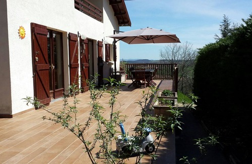 Molieres Villa | Country villa, beautiful view, above ground pool, children's play area, a lac !