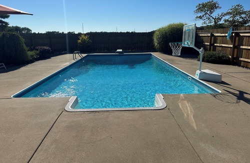 Bangor House | CountryEstate minutes away from South Haven. Swimming Pool, Hot Tub, Sport Court