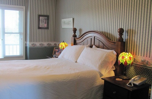 Virgil Bed & Breakfast | CountrySide Bed & Breakfast