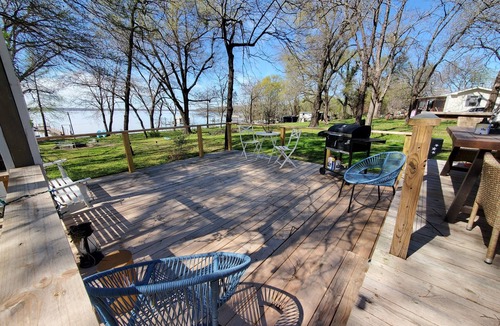 Quinlan House | Countryside Cabin on Lake Tawakoni - w/Lakeview. Pet-Friendly!n