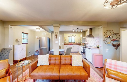 Chappell Hill House | Countryside Charmer w/Fire Pit in Washington!