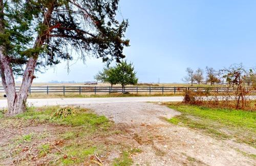 Chappell Hill House | Countryside Charmer w/Fire Pit in Washington!