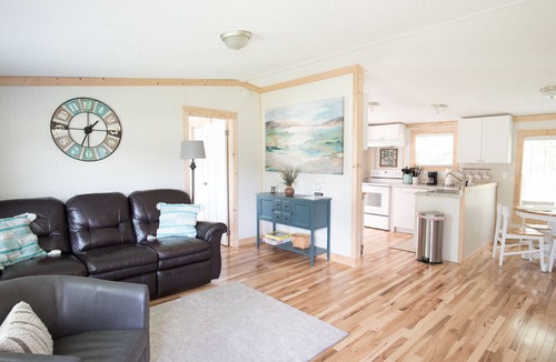 Durants Neck Cottage | Countryside Cottage~Deck~Grill~Wi-fi~Belvidere~Near Albemarle Croquet Club