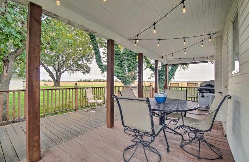 Pauline House | Countryside Cottage w/Large Yard Near Topeka