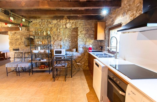 Sant Feliu de Pallerols Villa | Countryside Delight between Girona and France