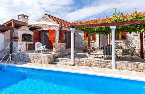 Donje Selo Villa | Countryside Family Villa with Private Pool