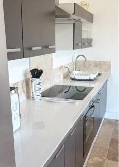 La Sauvetat-du-Dropt Apartment | Countryside Annexe with private garden