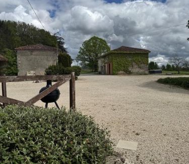 Asnois House | Countryside Gîte