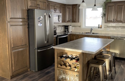 Clyde River House | Countryside Getaway