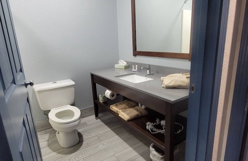 Nappanee Hotel | CountrySide Inn