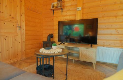 Cockernhoe Cabin | Countryside Log Cabin