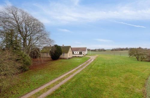 Holbaek Municipality House | Countryside Property With Great Fishing Options