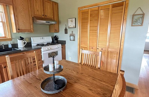 Cherry Creek Cabin | Countryside Retreat - Cabin 2