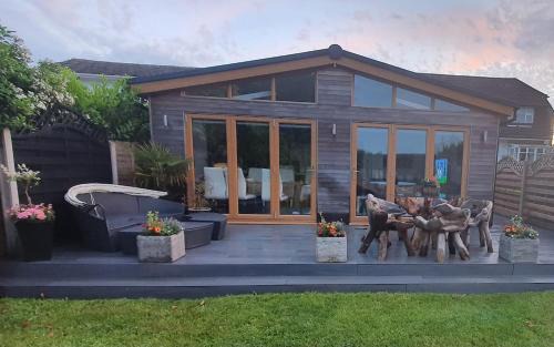 Fairseat Apartment | Countryside Retreat