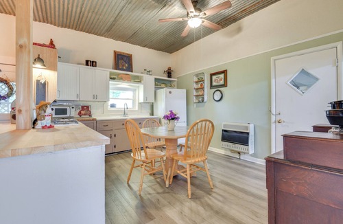 Osage County House | Countryside Retreat w/Pasture Views in Hominy