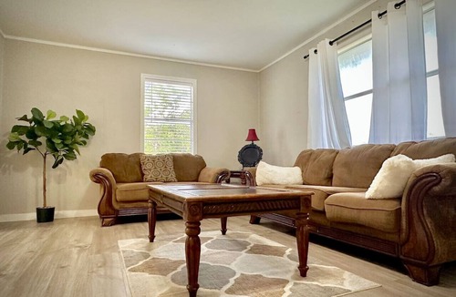 McKinney House | Countryside Retreat,WorkerFriendly,A+Location