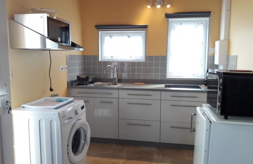 Vendat Apartment | Countryside studio with shared pool and garden