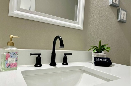 McKinney House | CountrySide,WorkerFriendly,A+LocationByDownTown