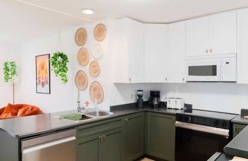 Carrying Place House | County Cove: Newly Renovated Century Home