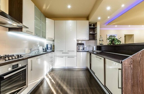 Dubravka Villa | Countyside Retreat Six Bedroom Villa with Pool