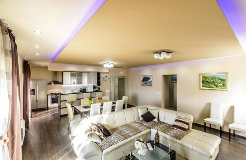 Dubravka Villa | Countyside Retreat Six Bedroom Villa with Pool