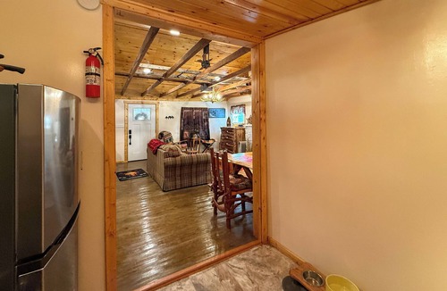 Jefferson Township Cabin | Couple's Cabin in Somerset