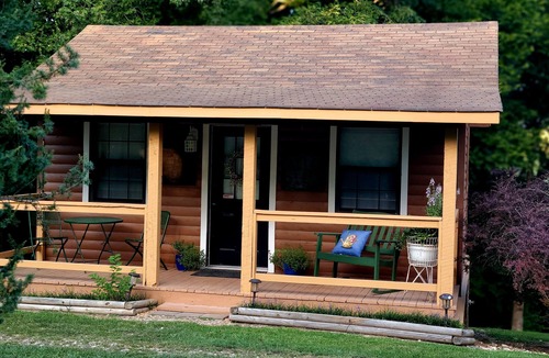 Harriet Cabin | Couple's Summer Getaway close to the Buffalo! Relax, Hike, Fish, and Float!